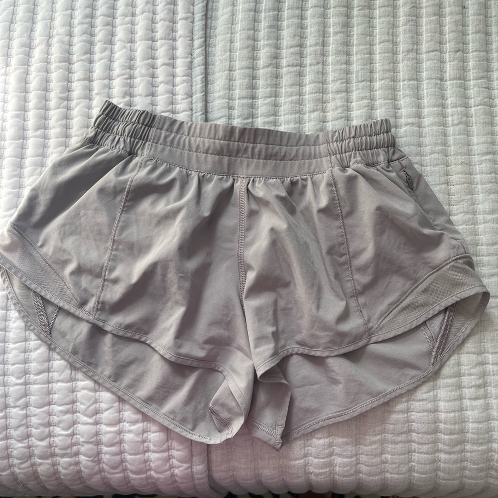 Lululemon Light Grey Hotty Hot Short 2.5